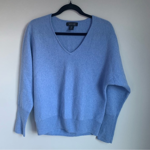 TAHARI 2-Ply Cashmere V-Neck Blue Cozy Dolman Sleeve Sweater - Picture 2 of 5